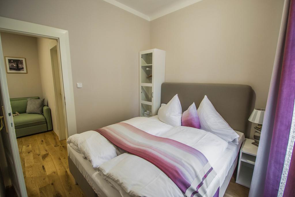 Unique Apt 250M From The Charles Bridge Praga Exterior foto