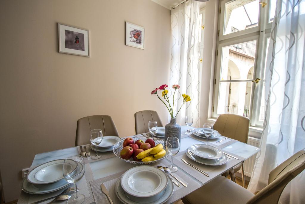 Unique Apt 250M From The Charles Bridge Praga Exterior foto
