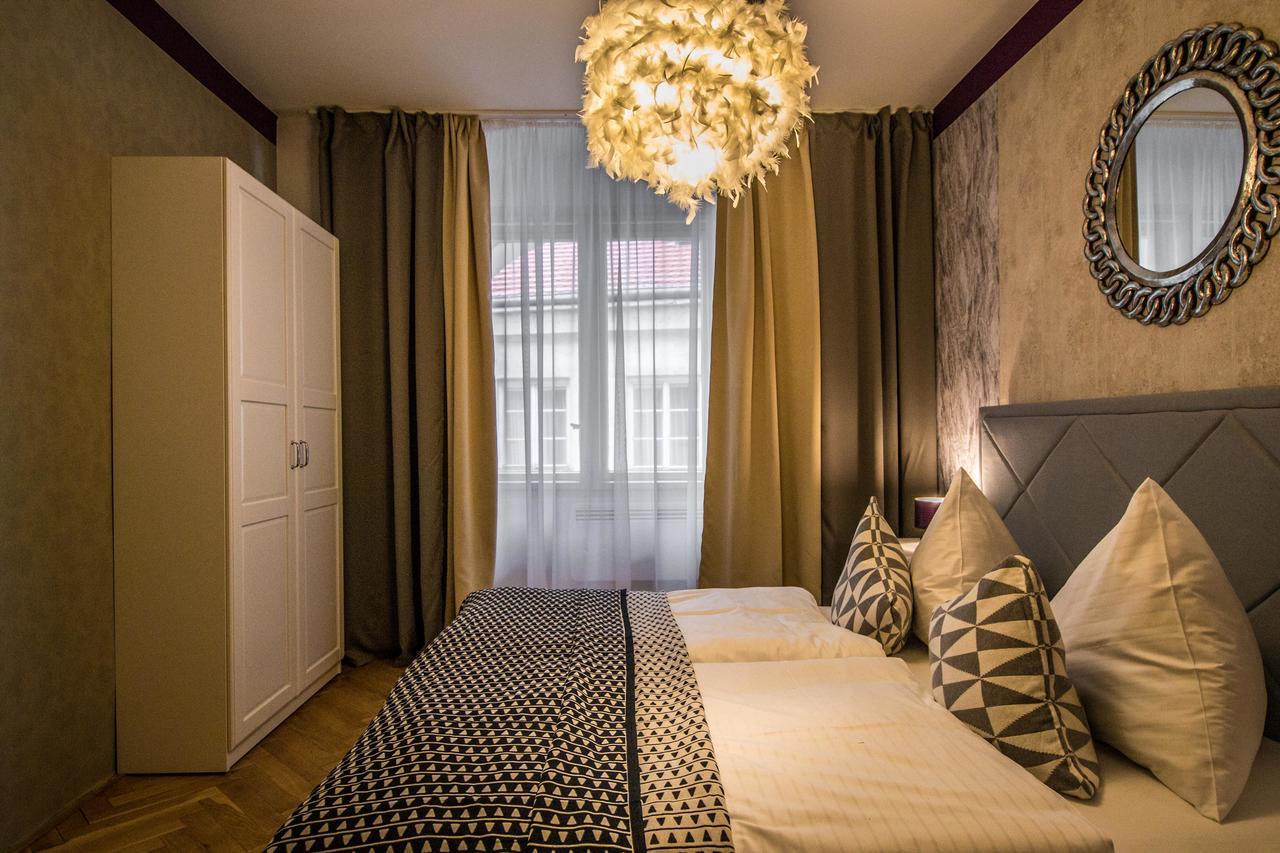 Unique Apt 250M From The Charles Bridge Praga Exterior foto