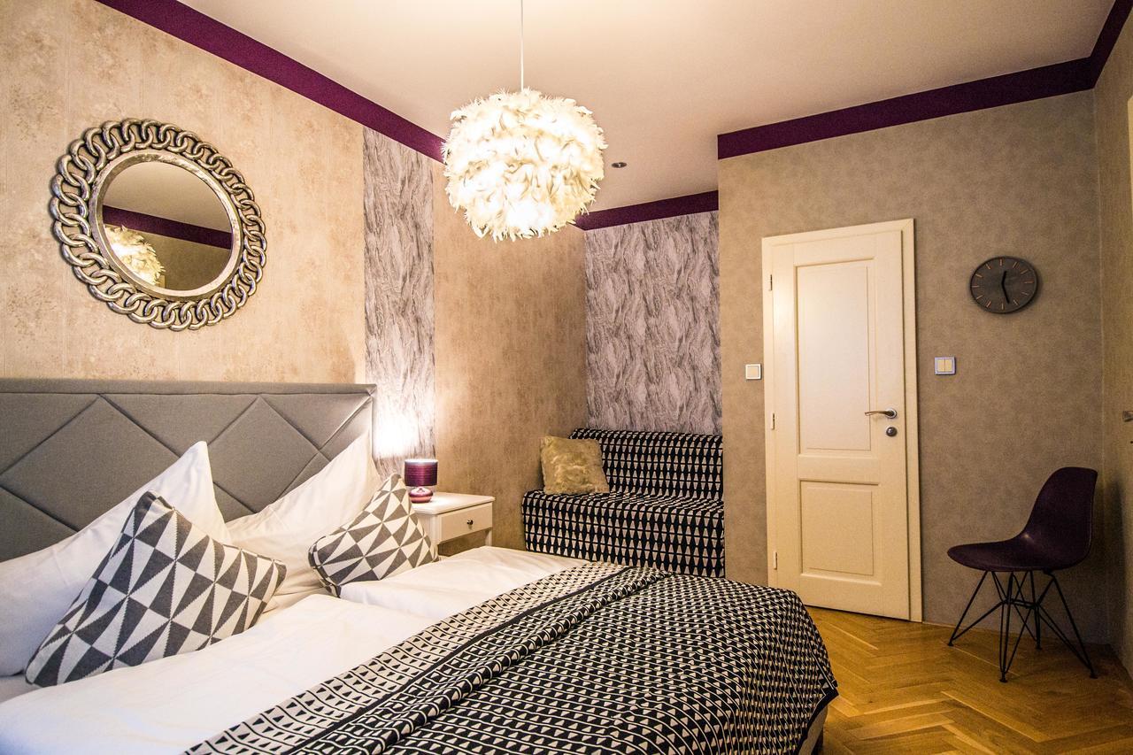 Unique Apt 250M From The Charles Bridge Praga Exterior foto