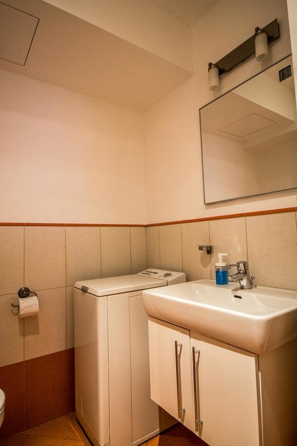Unique Apt 250M From The Charles Bridge Praga Exterior foto