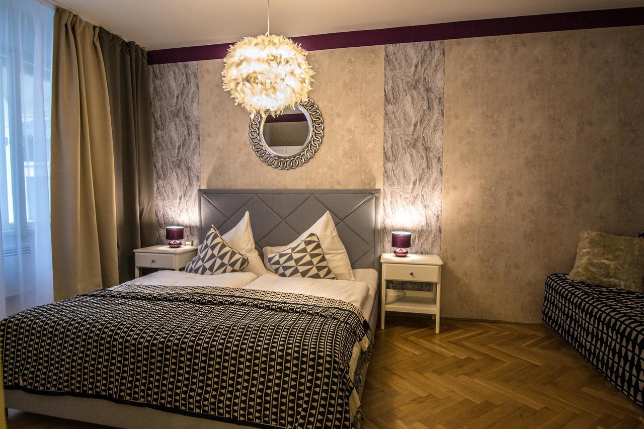 Unique Apt 250M From The Charles Bridge Praga Exterior foto